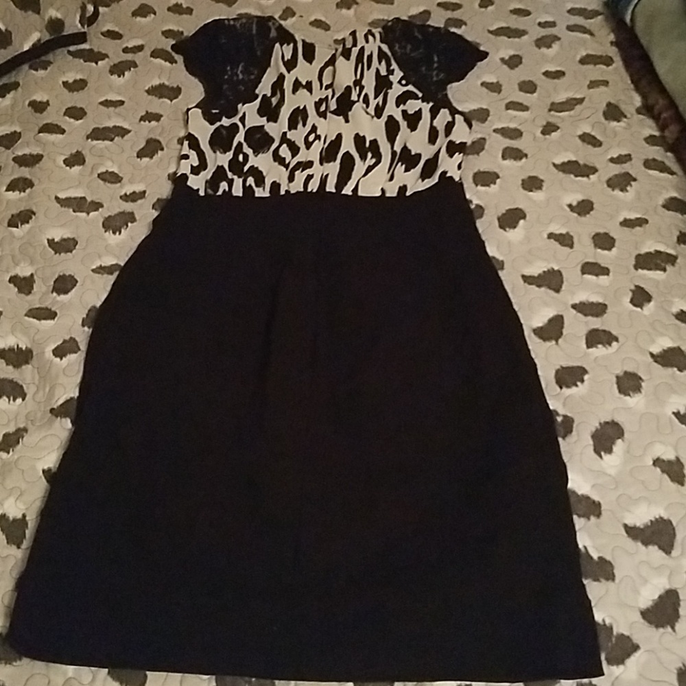 Dress - Picture 2 of 2